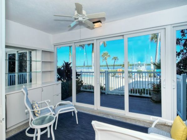 Walk to the Beach Longboat Condo with Bay Views