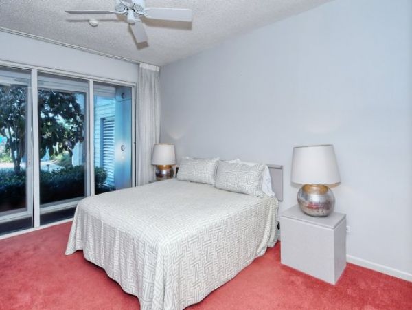 Walk to the Beach Longboat Condo with Bay Views