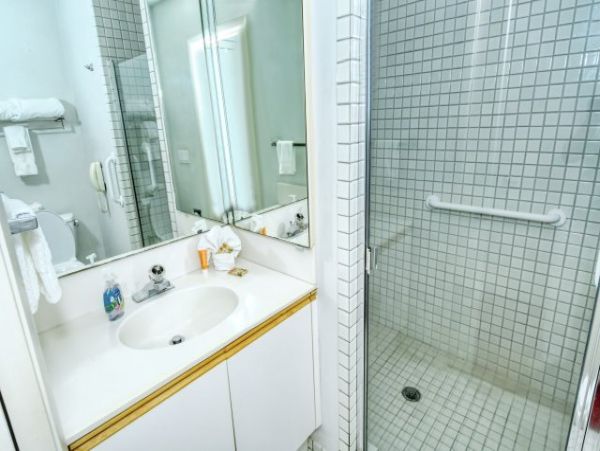 Walk to the Beach Longboat Condo with Bay Views