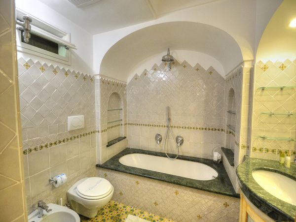 Positano Charming Vacation Villa with Great Views Sleeps 4
