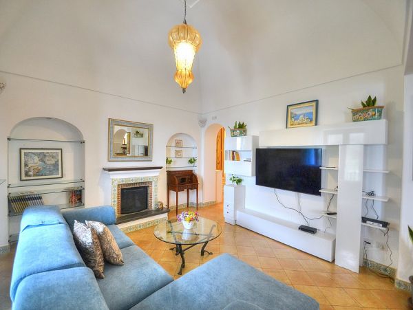 Positano Charming Vacation Villa with Great Views Sleeps 4