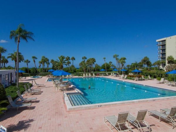 Longboat Key Vacation Rental - Beachfront Condo with Pool & Tennis
