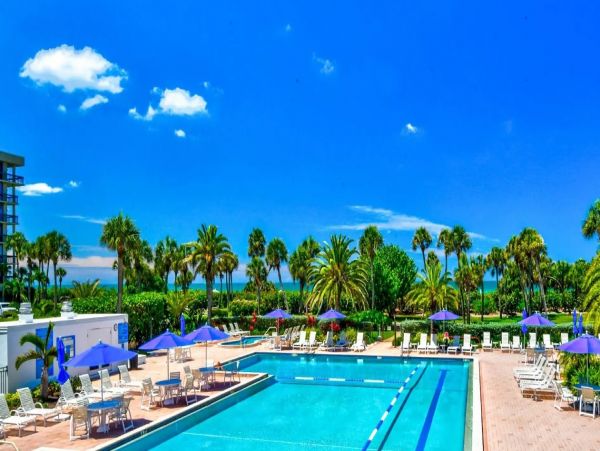Longboat Key Vacation Rental - Beachfront Condo with Pool & Tennis