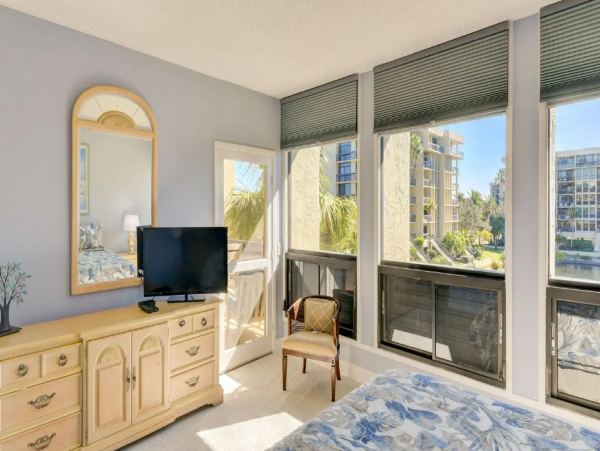 Longboat Key Vacation Rental - Beachfront Condo with Pool & Tennis