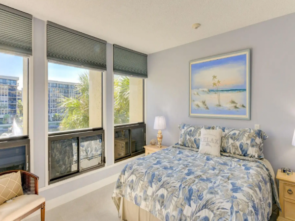 Longboat Key Vacation Rental - Beachfront Condo with Pool & Tennis