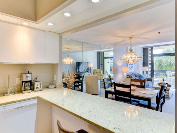 Longboat Key Vacation Rental - Beachfront Condo with Pool & Tennis