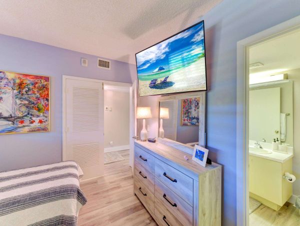 Longboat Key Vacation Rental - Beachfront Condo with Pool & Tennis
