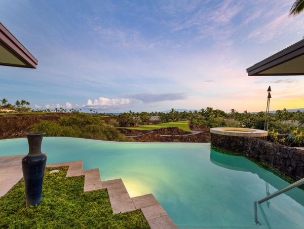 Kohala Coast 4 Bedroom Home with Pool & Spa