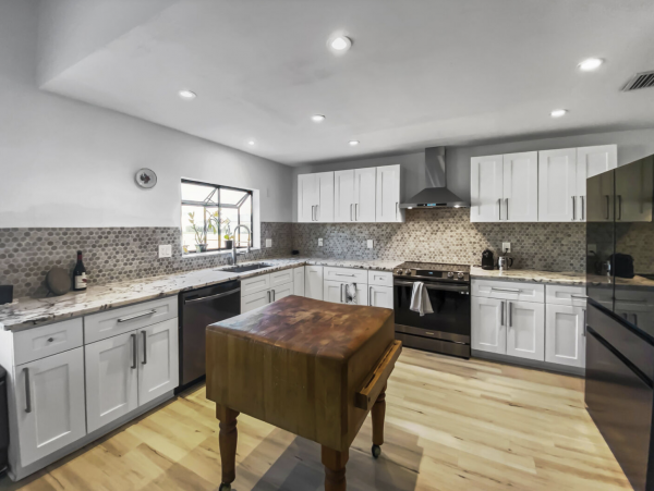 Charming Contemporary Sarasota Rental Home