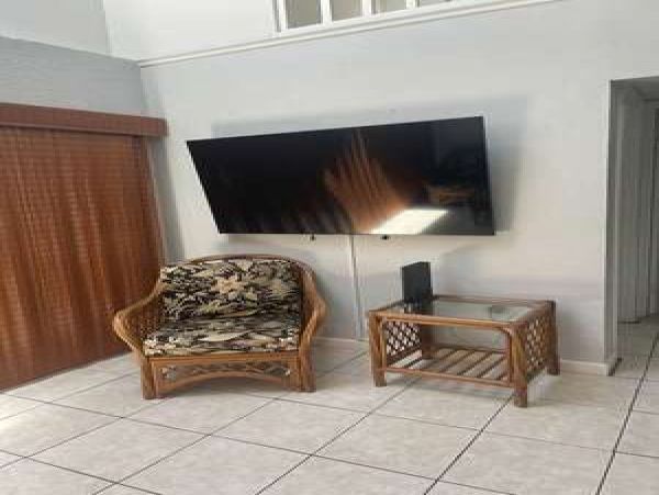 Three Bedroom Beachfront Condo In St. Thomas