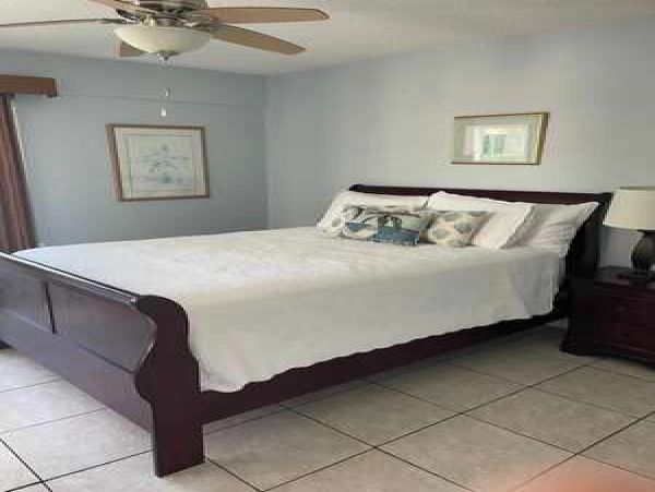 Three Bedroom Beachfront Condo In St. Thomas