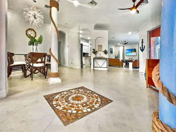 Cape Coral Pool Home For your Next Vacation