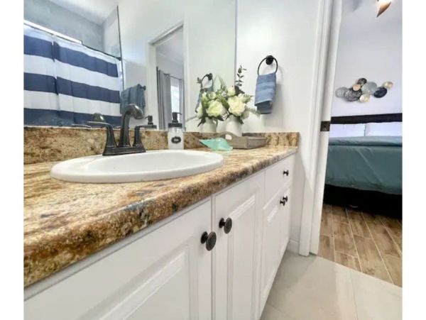 Cape Coral Pool Home For your Next Vacation