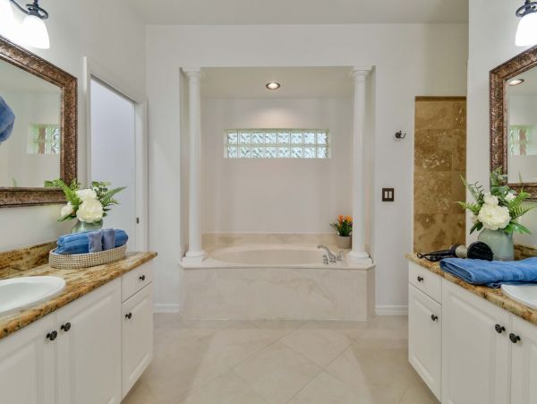 Cape Coral Pool Home For your Next Vacation