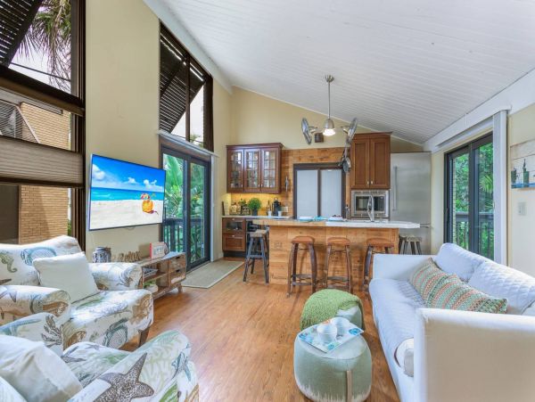 Charming Condo with 1 Bedroom in Siesta Key