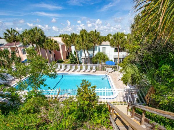St. Augustine Vacation Condo Two Bedroom Walk to Beach