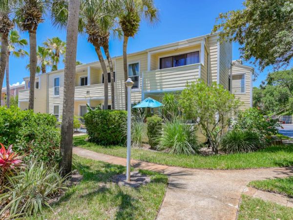 St. Augustine Vacation Condo Two Bedroom Walk to Beach