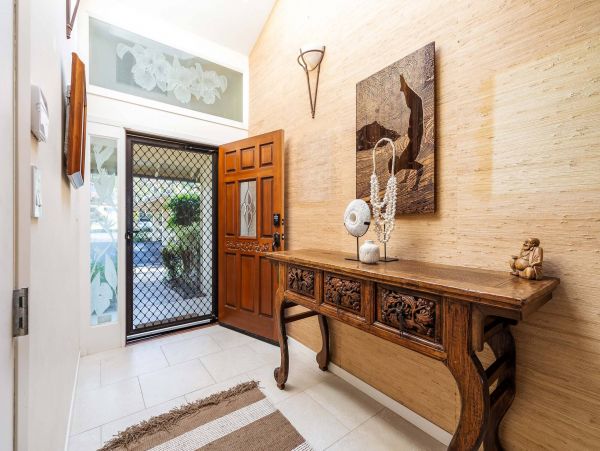 Oceanfront Lahaina Vacation Condo Four Bedroom