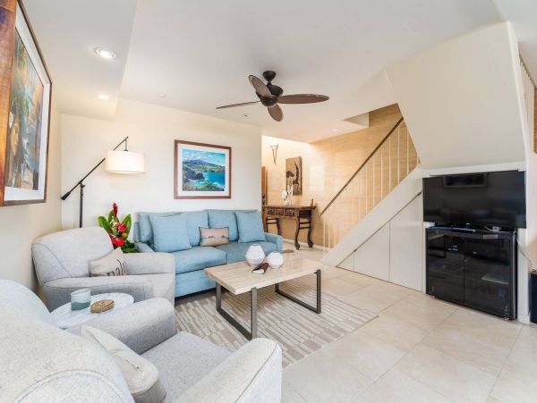 Oceanfront Lahaina Vacation Condo Four Bedroom
