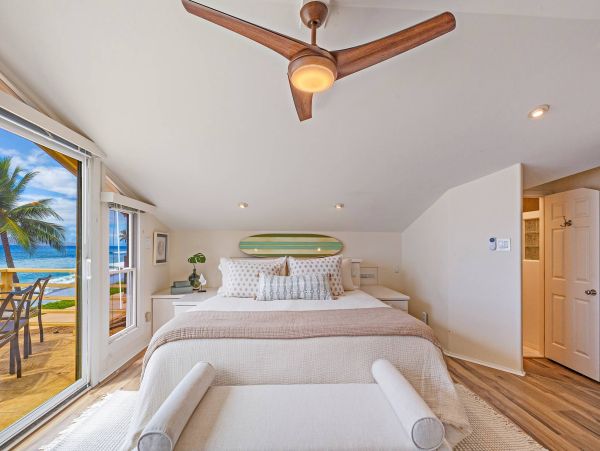 Oceanfront Lahaina Vacation Condo Four Bedroom