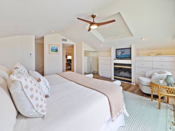 Oceanfront Lahaina Vacation Condo Four Bedroom