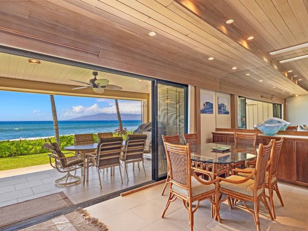 Oceanfront Lahaina Vacation Condo Four Bedroom