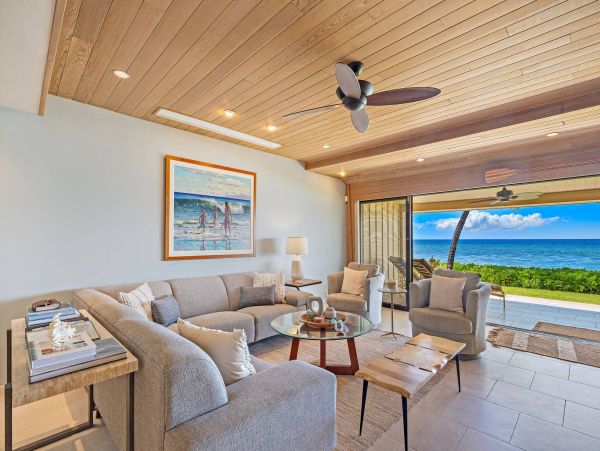 Oceanfront Lahaina Vacation Condo Four Bedroom
