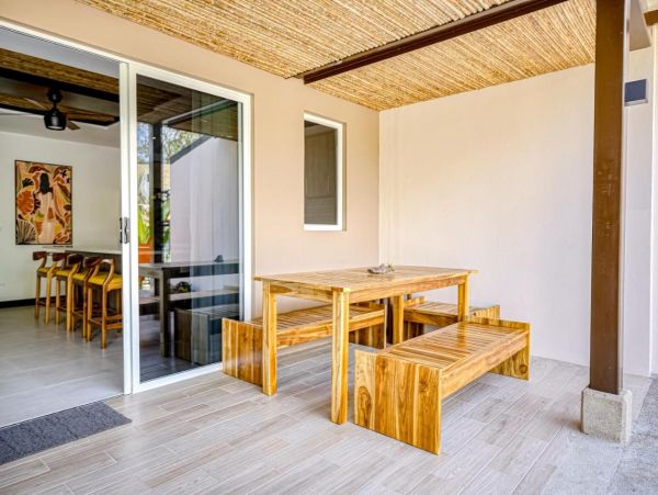 Jaco 4 Bedroom Villa with Private Pool