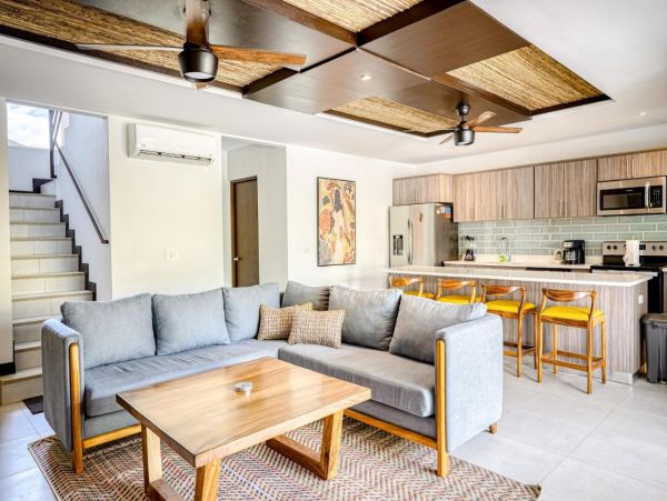 Jaco 4 Bedroom Villa with Private Pool