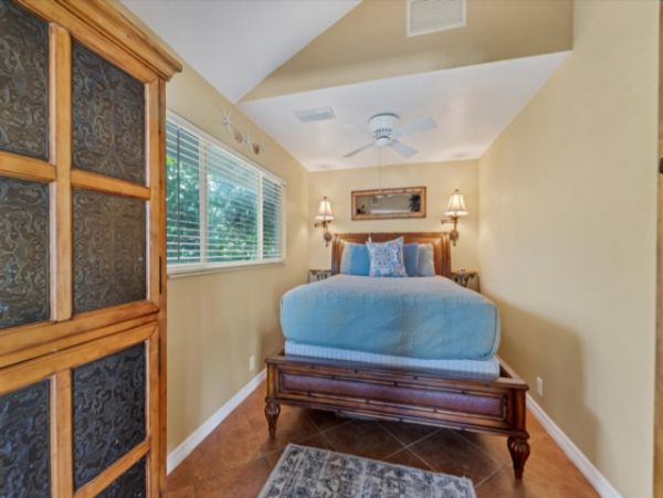 Direct Beach/Gulf Front Two Bedroom Cottage