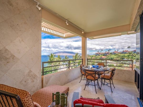 Amazing Condo with Beautiful Views Sleeps 2 Guests