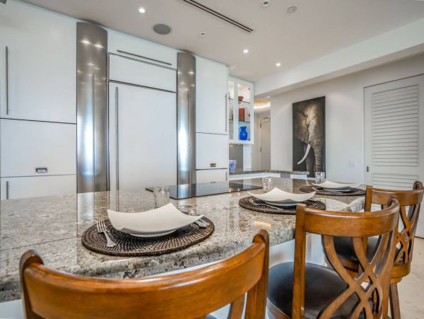 Amazing Condo with Beautiful Views Sleeps 2 Guests