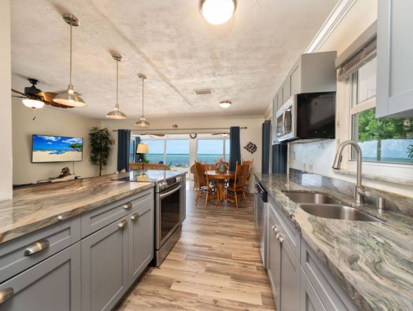 Marathon Vacation Home Three Bedroom Water Views