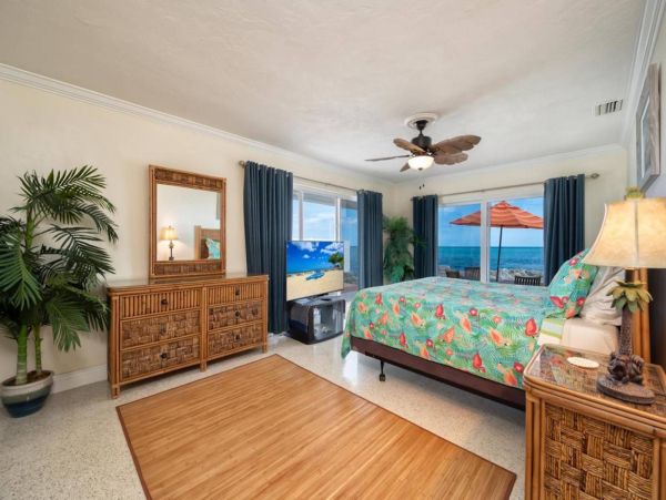 Marathon Vacation Home Three Bedroom Water Views