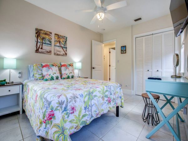 Charming 3 Bedroom Home with Private Pool