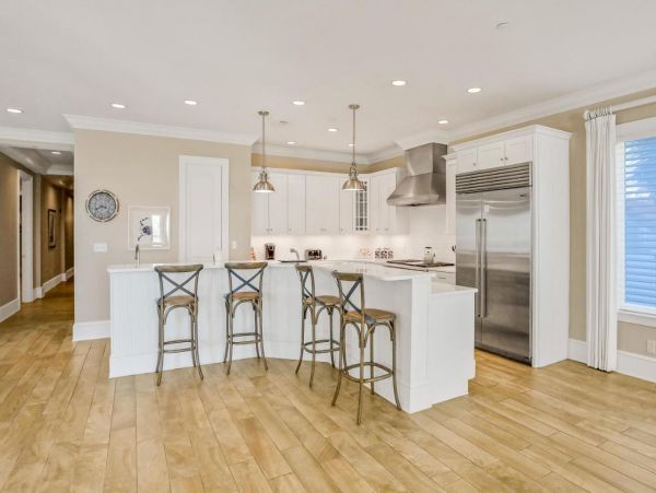 Beautiful 5 Bedroom Penthouse in Miramar Beach