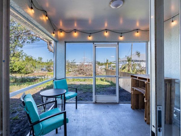 Manasota Key Modern 2 Bedroom Vacation Duplex