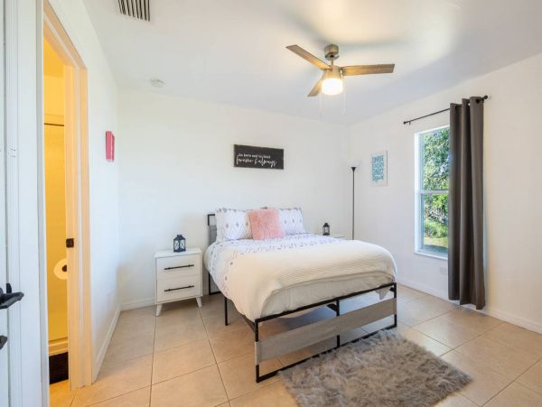Manasota Key Modern 2 Bedroom Vacation Duplex