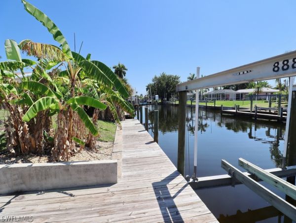 Cape Coral Vacation Home Two Bedroom Water Views