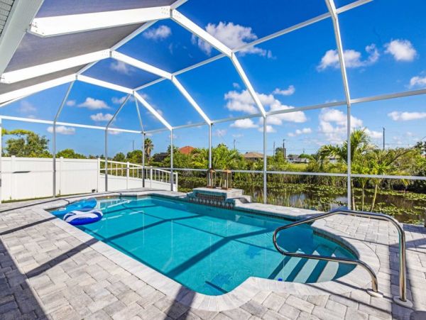 Water Front 3 Bedroom Home in Cape Coral