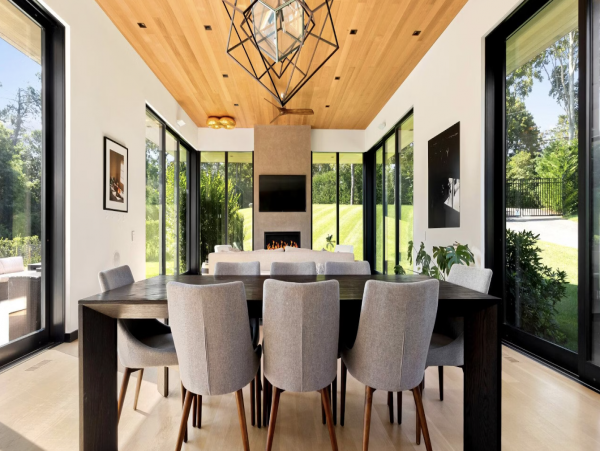 Luxury Hamptons Residence 1000ft to Beach