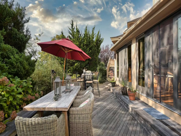 Luxury Montauk Vacation Rental: Oceanfront Haven