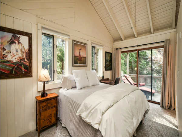Luxury Montauk Vacation Rental: Oceanfront Haven
