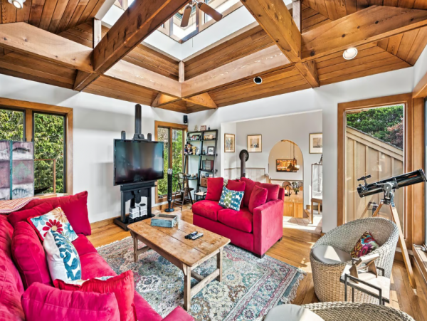 Luxury Montauk Vacation Rental: Oceanfront Haven
