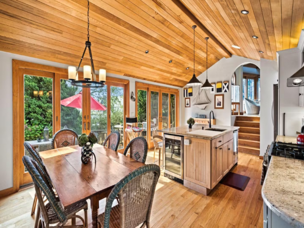 Luxury Montauk Vacation Rental: Oceanfront Haven
