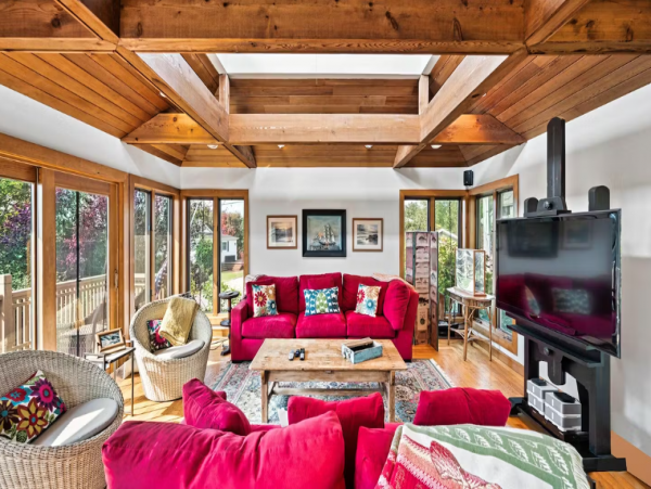 Luxury Montauk Vacation Rental: Oceanfront Haven