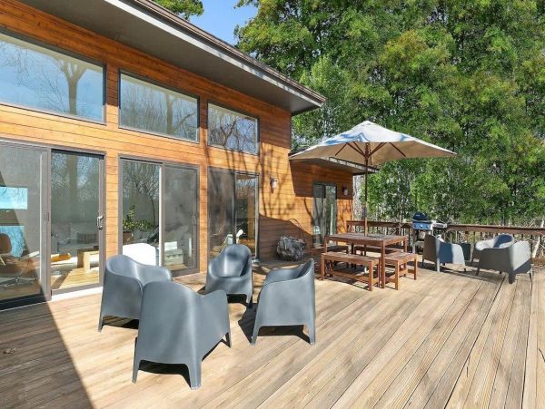 Gorgeous 3 Bedroom Home in Northwest Harbor