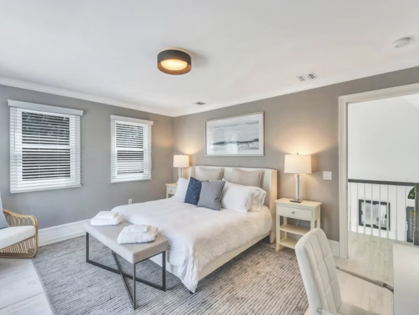 East Hamptons Luxury Six Bedroom Estate Home Pool