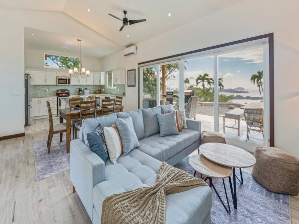 Playa Potrero Vacation Home plus Guest House Five Bedrooms
