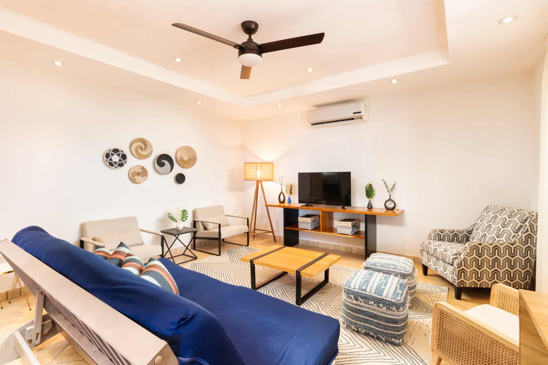 Playa Potrero Vacation Home plus Guest House Five Bedrooms